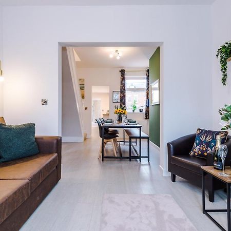 Stunning 3-Bed Home In Nantwich By 53 Degrees Property - Amazing Location, Ideal For Groups - Sleeps 6 Dış mekan fotoğraf